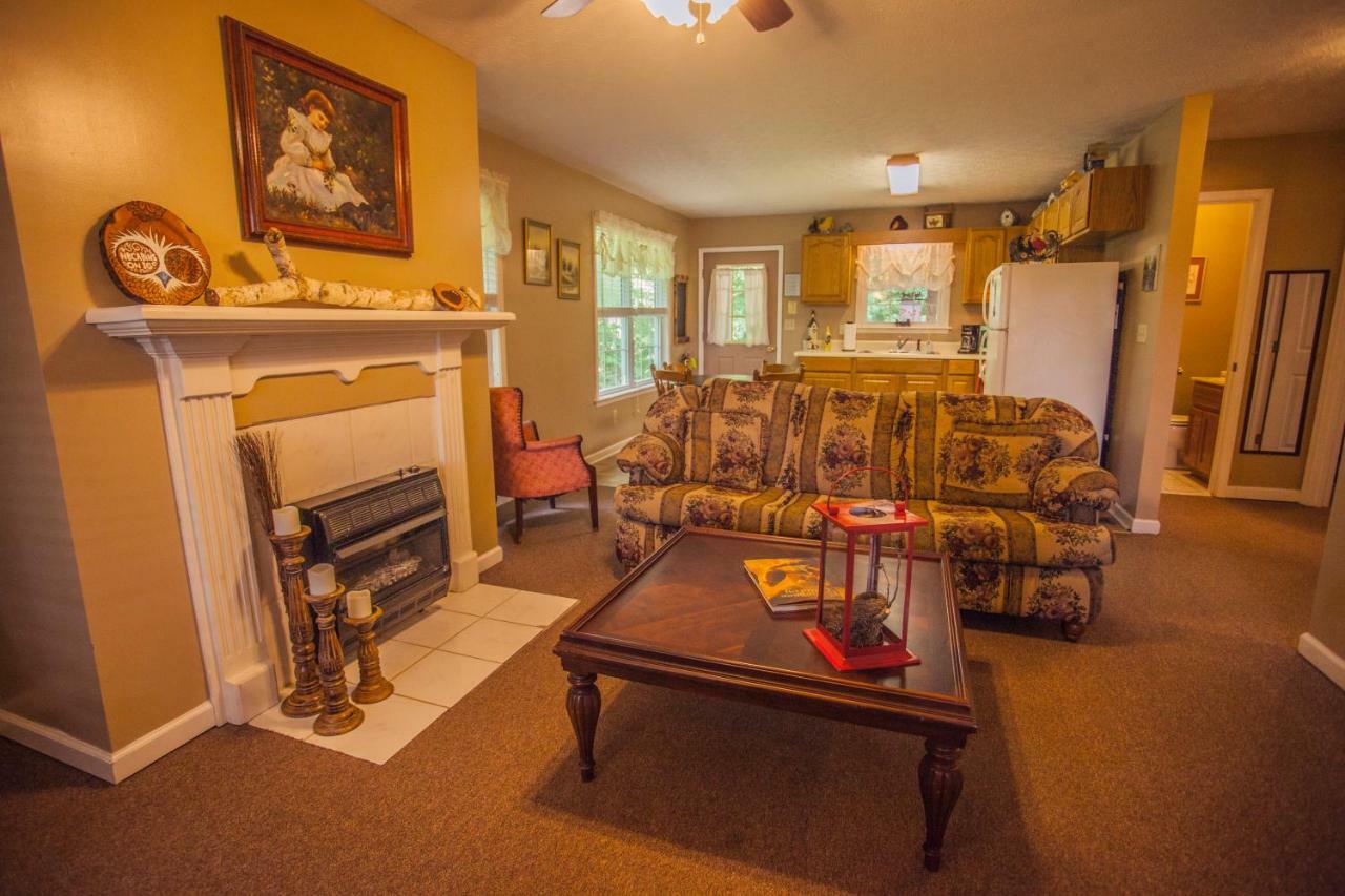 Nolichuckey Bluffs Bed & Breakfast Cabins Greeneville Exteriör bild