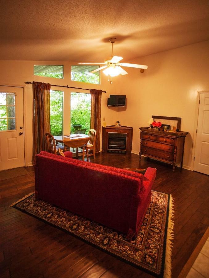 Nolichuckey Bluffs Bed & Breakfast Cabins Greeneville Exteriör bild